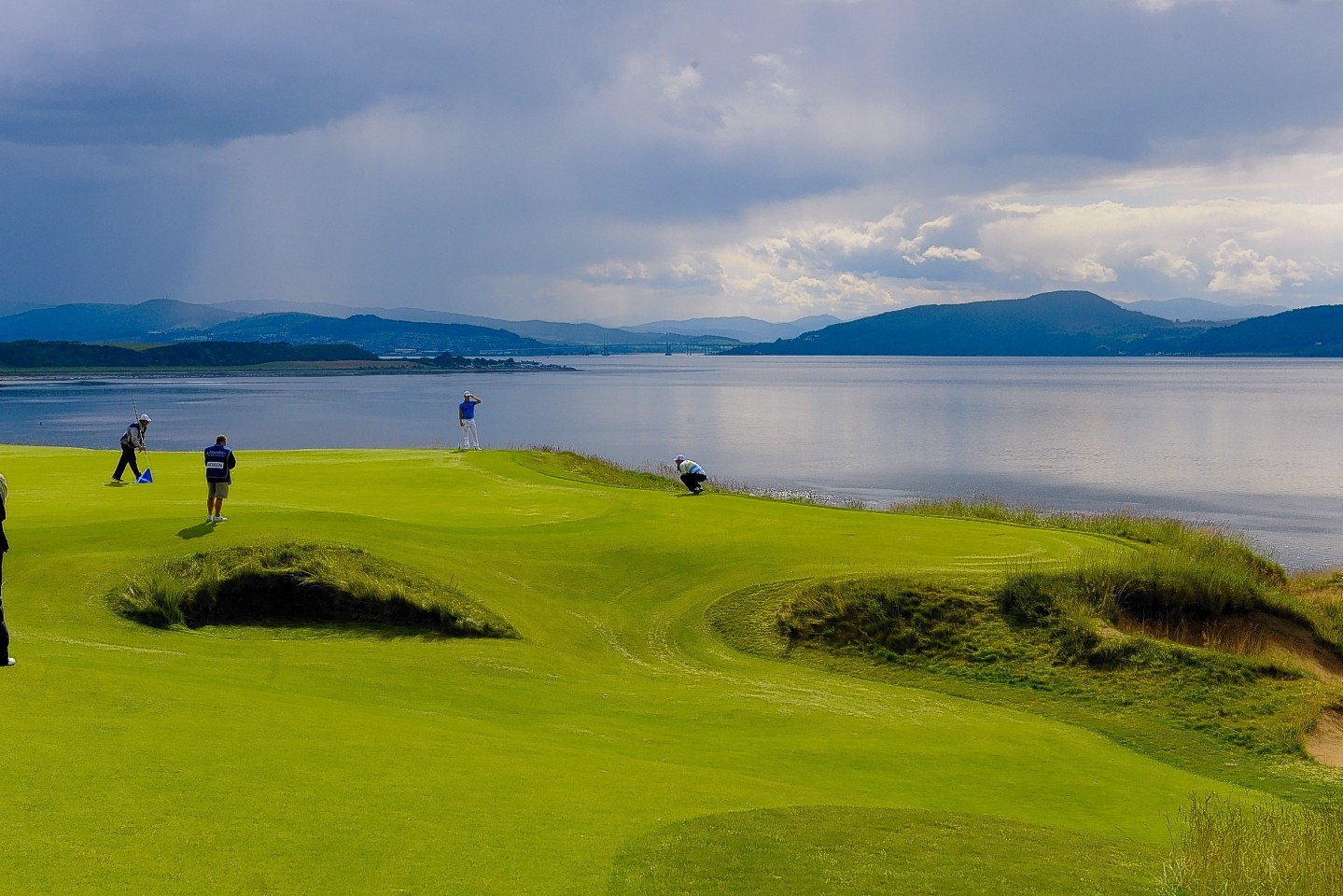 The 18th green at Castle Stuart