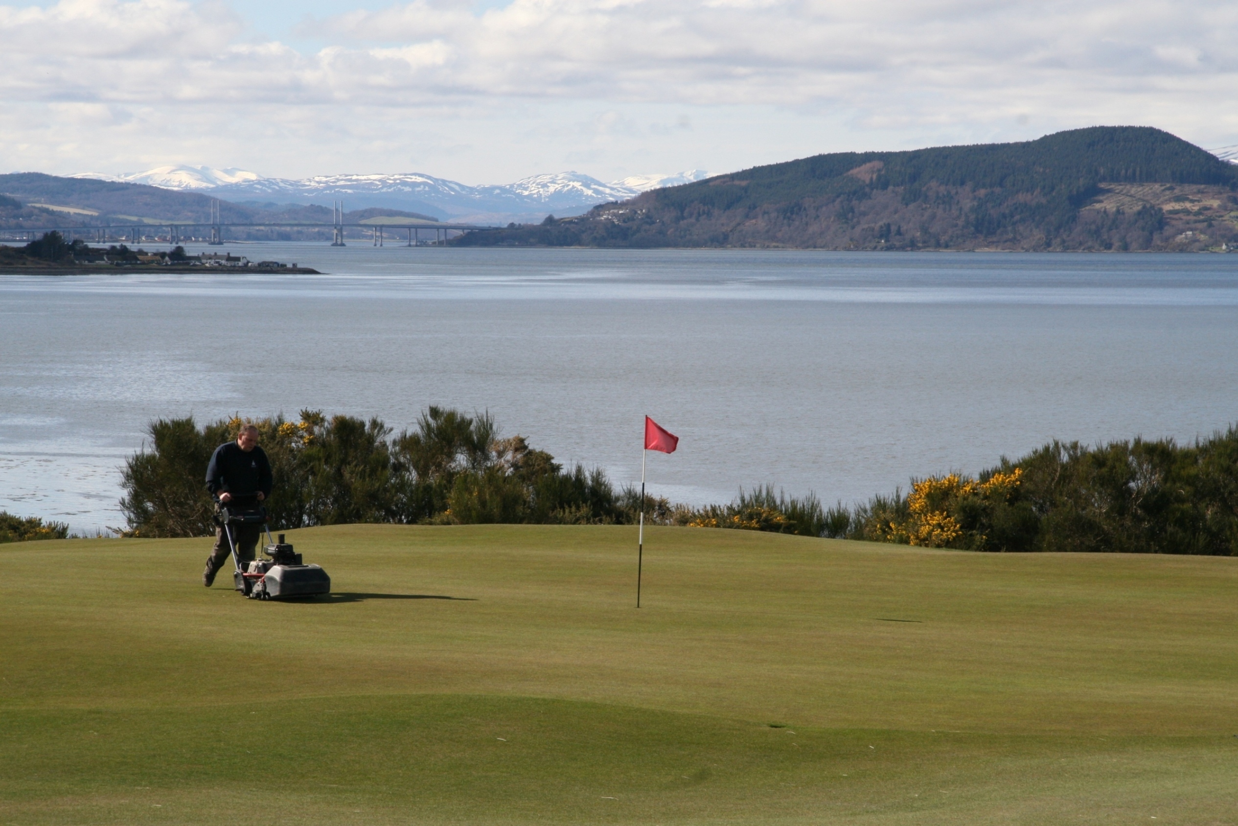 North golf courses like Castle Stuart hope to welcome a host of new players from China.