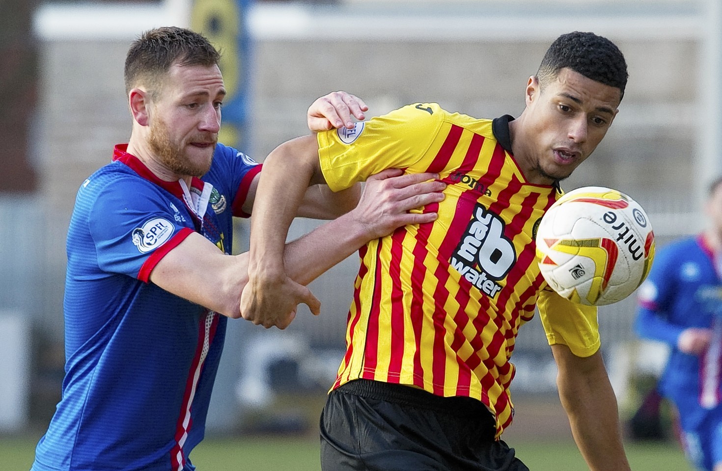 Warren is expected to return to the Inverness team tomorrow to reignite his battle with Partick Thistle forward Lyle Taylor