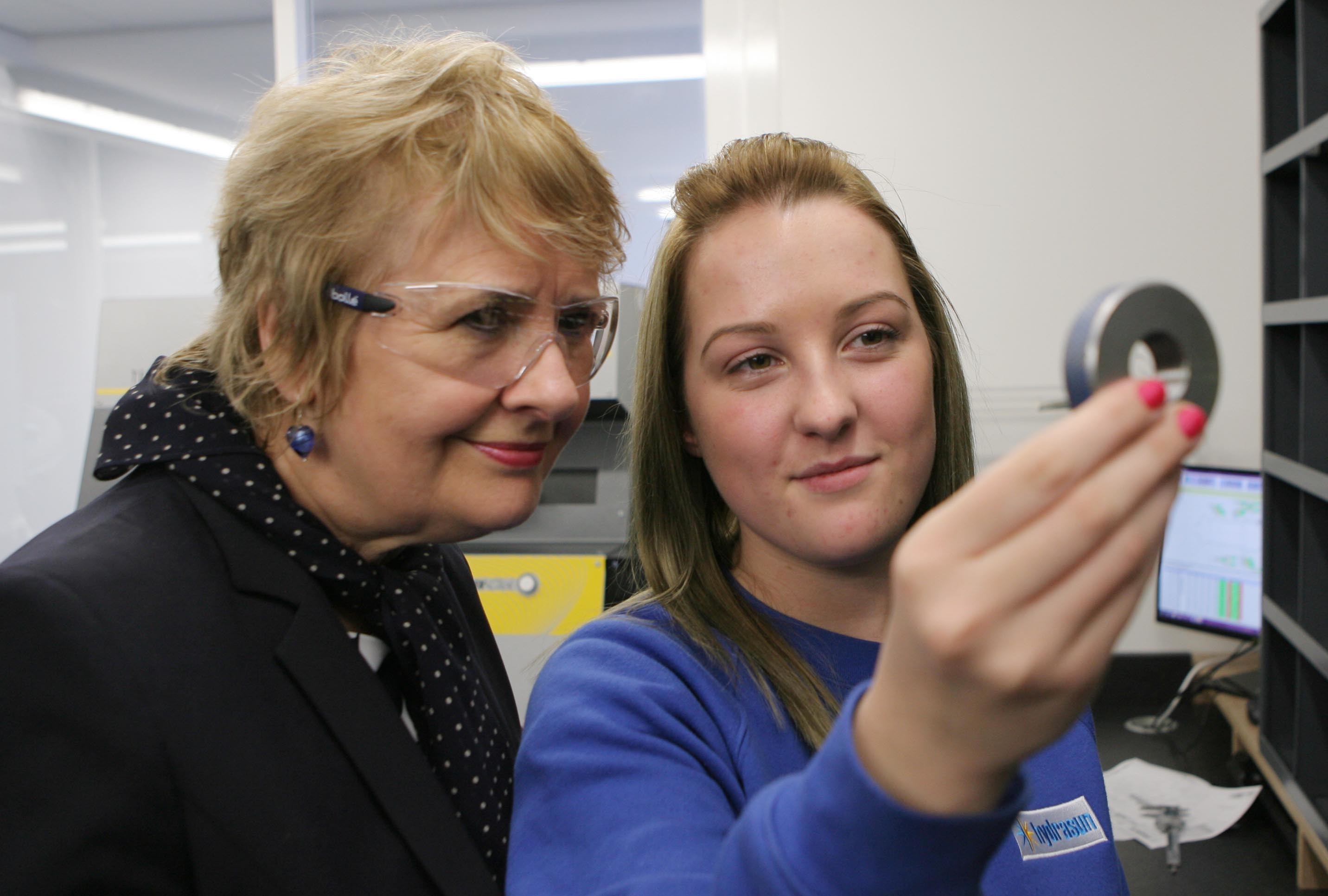 Roseanna Cunningham, left, alongside Hydrasun inspection trainee Megan Grant