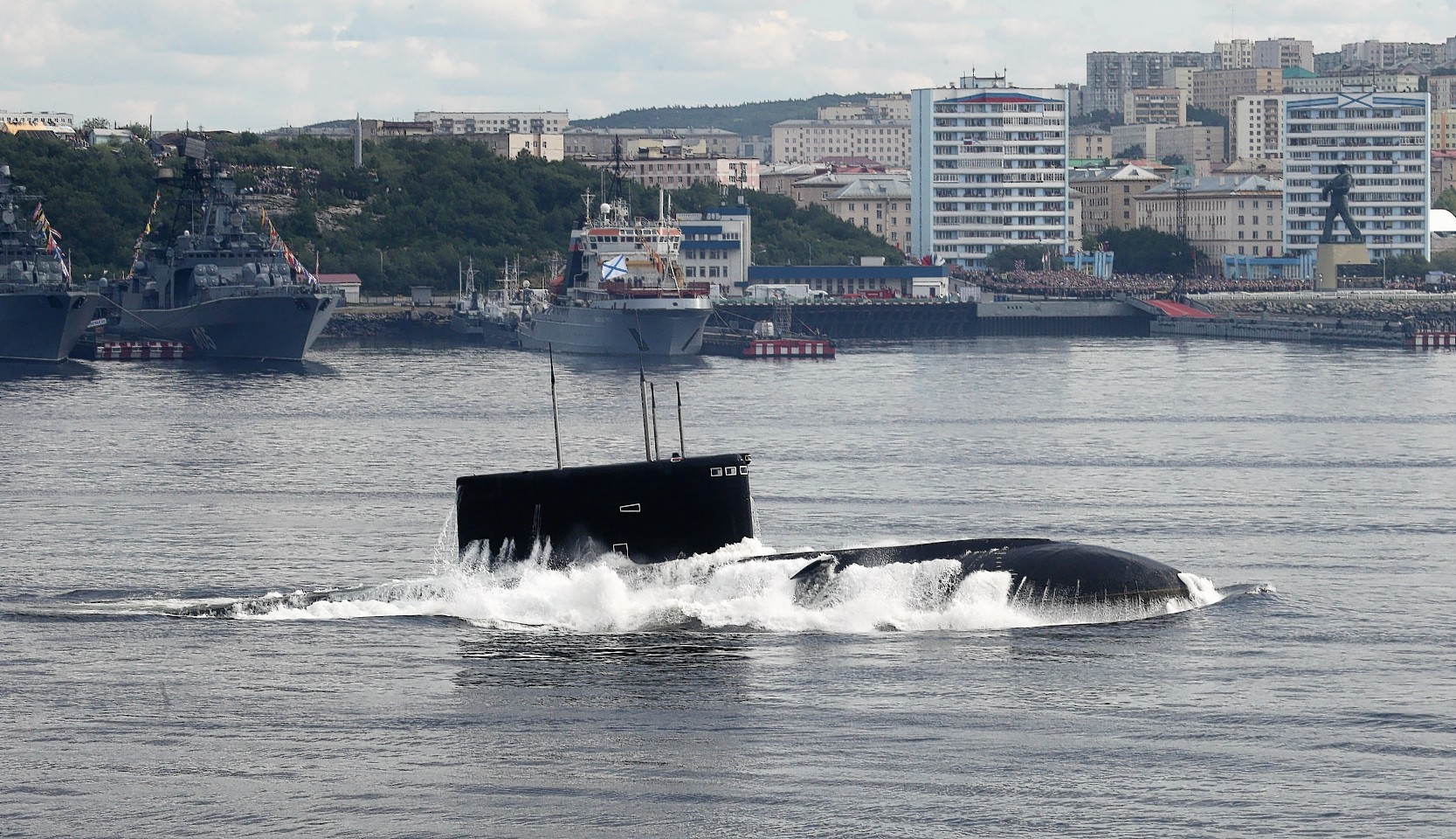 It is feared Russian submarines may pose a threat to Scottish fishermen