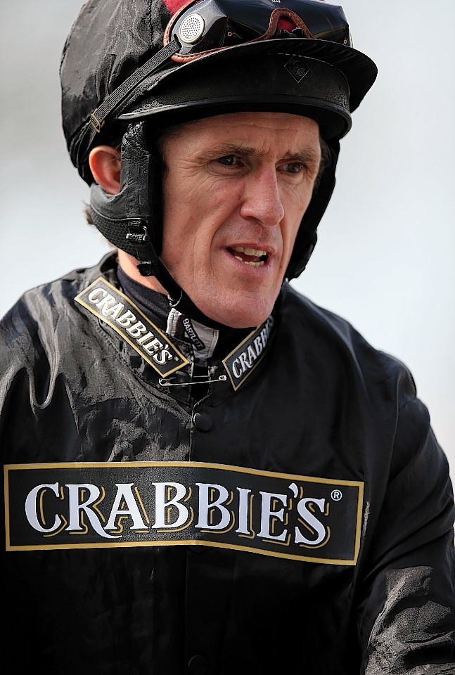 Can Tony McCoy race to a glorious victory on Shutthefrontdoor? 