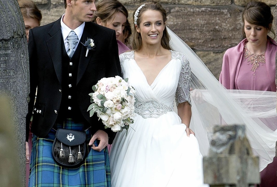 Crowds lined the streets this afternoon as Andy Murray married Kim Sears