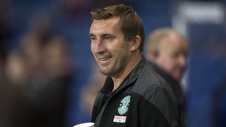 Alan Stubbs has penned a new Hibs deal 