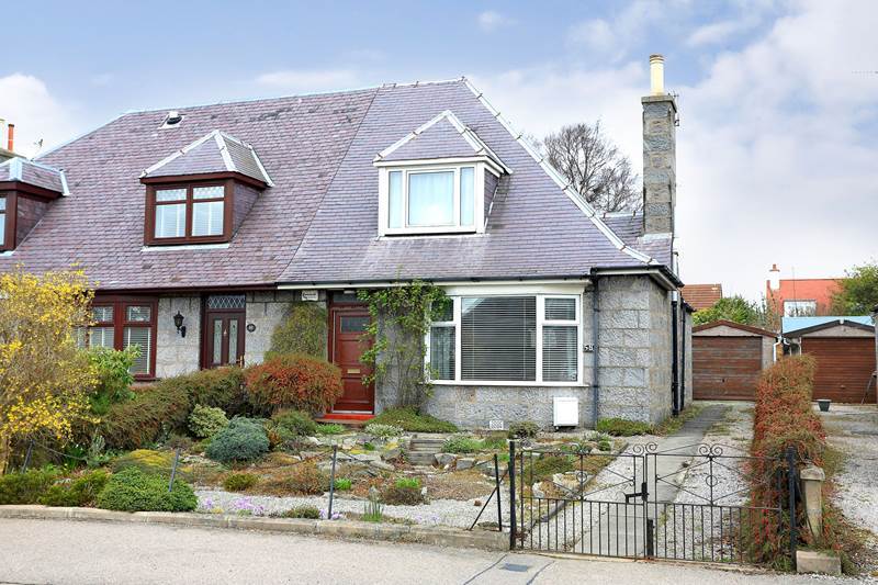 58 Newlands Crescent Aberdeen