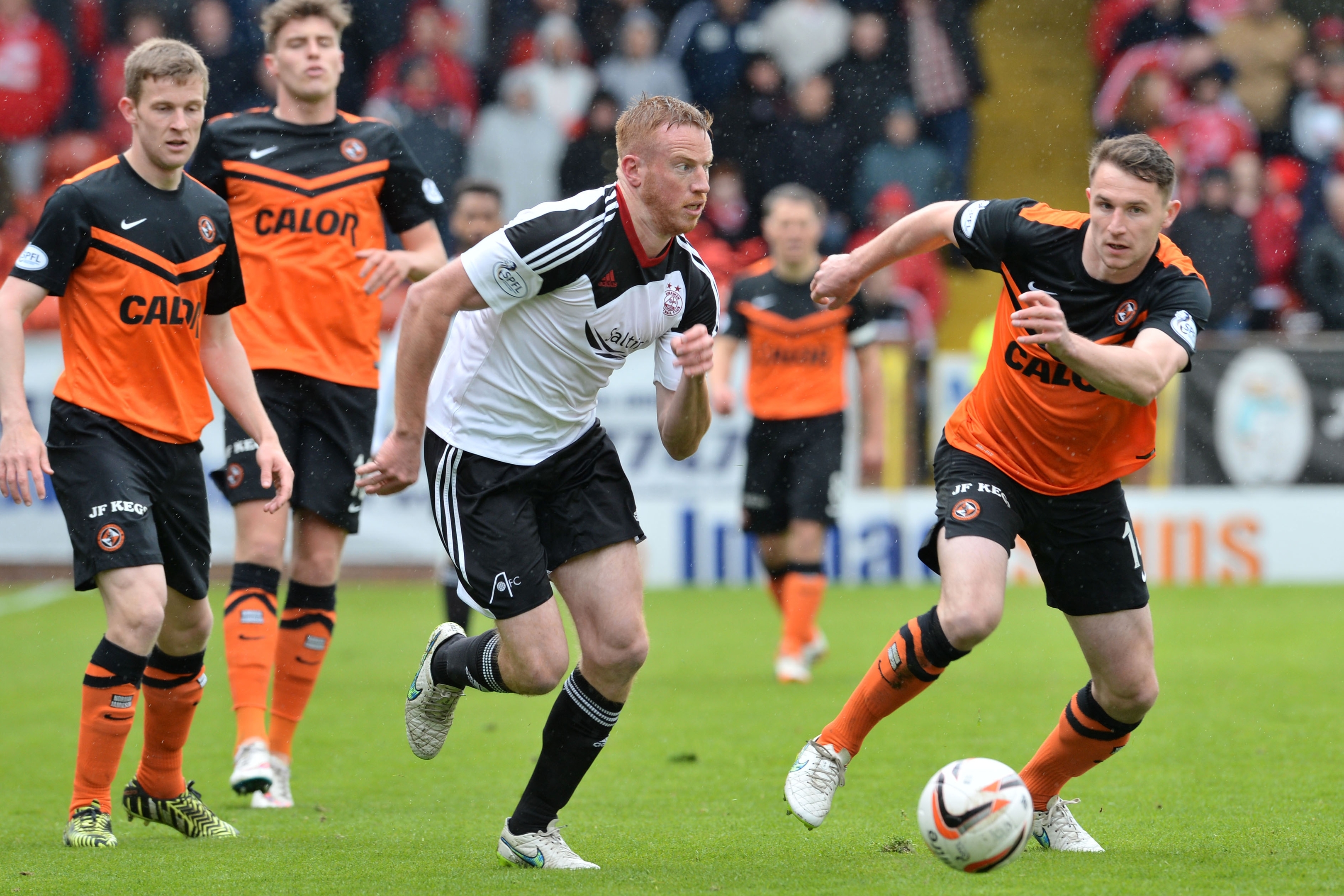 Adam Rooney could not find a way through the Dundee United defence