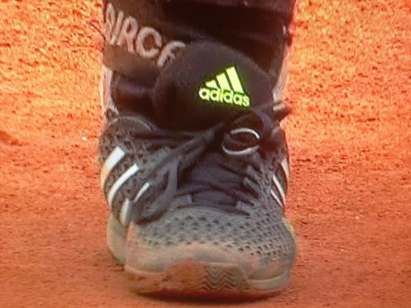 Andy Murray wore his wedding ring on his shoelace as he won his 32nd career title today.