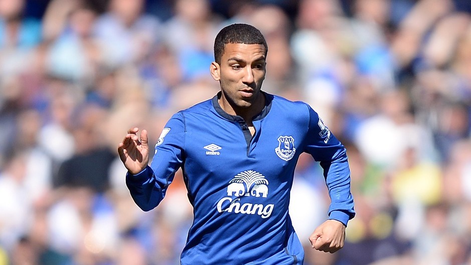 Everton are expected to re-sign winger Aaron Lennon