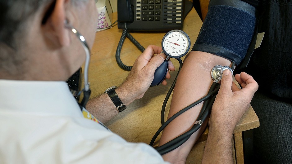 GPs are retiring early or going part-time, according to Scottish Lib Dem leader Willie Rennie.