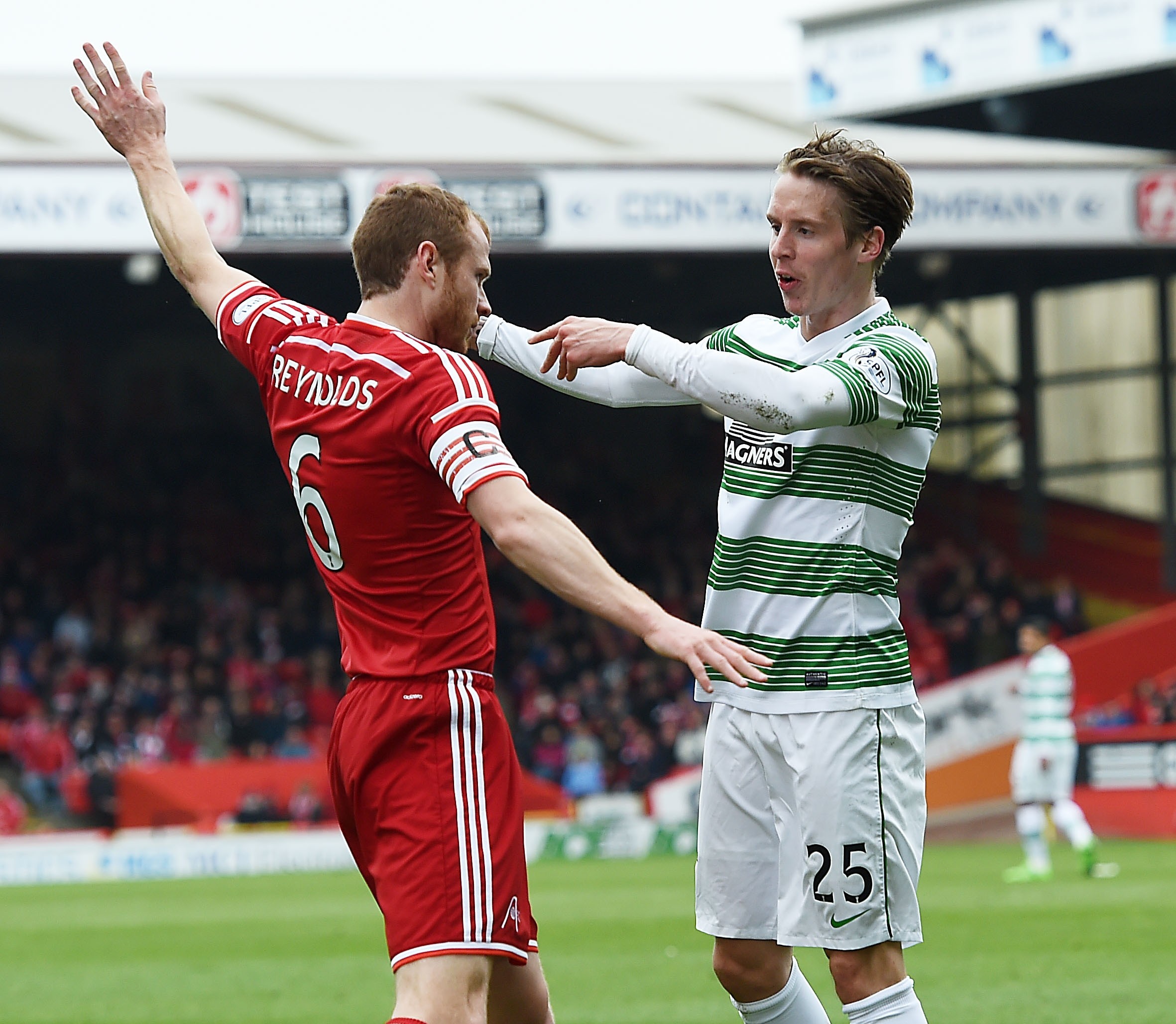 Nobody told Reynolds and Johansen there was "nothing to play for" this afternoon