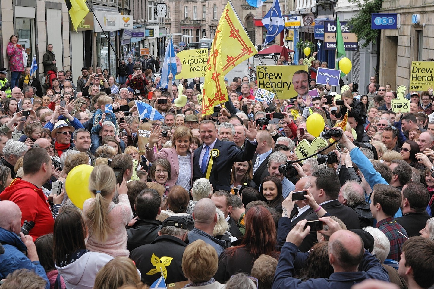 Large crowds gathered to meet Nicola Sturgeon on the streets of Inverness