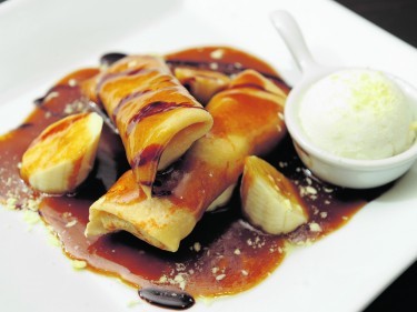 Restaurant review - Newburgh Inn, Main Street, Newburgh. Picture of Banoffee Crepes. Picture by KENNY ELRICK     15/05/2015