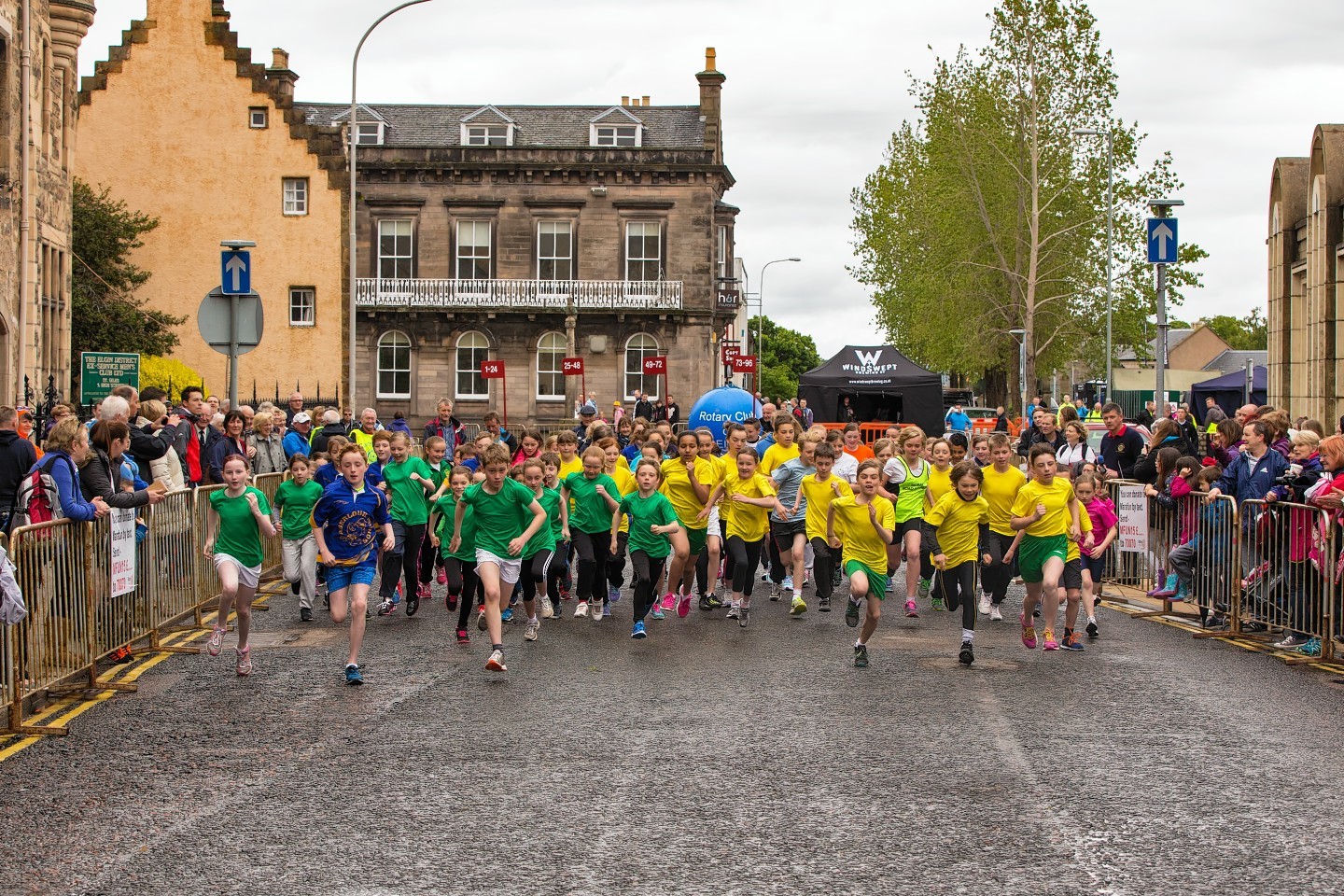 This is the start of the childrens race in Elgin