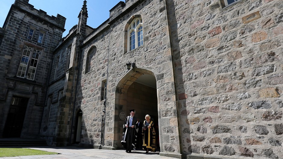 Aberdeen University to offer scholarships to refugees fleeing war torn