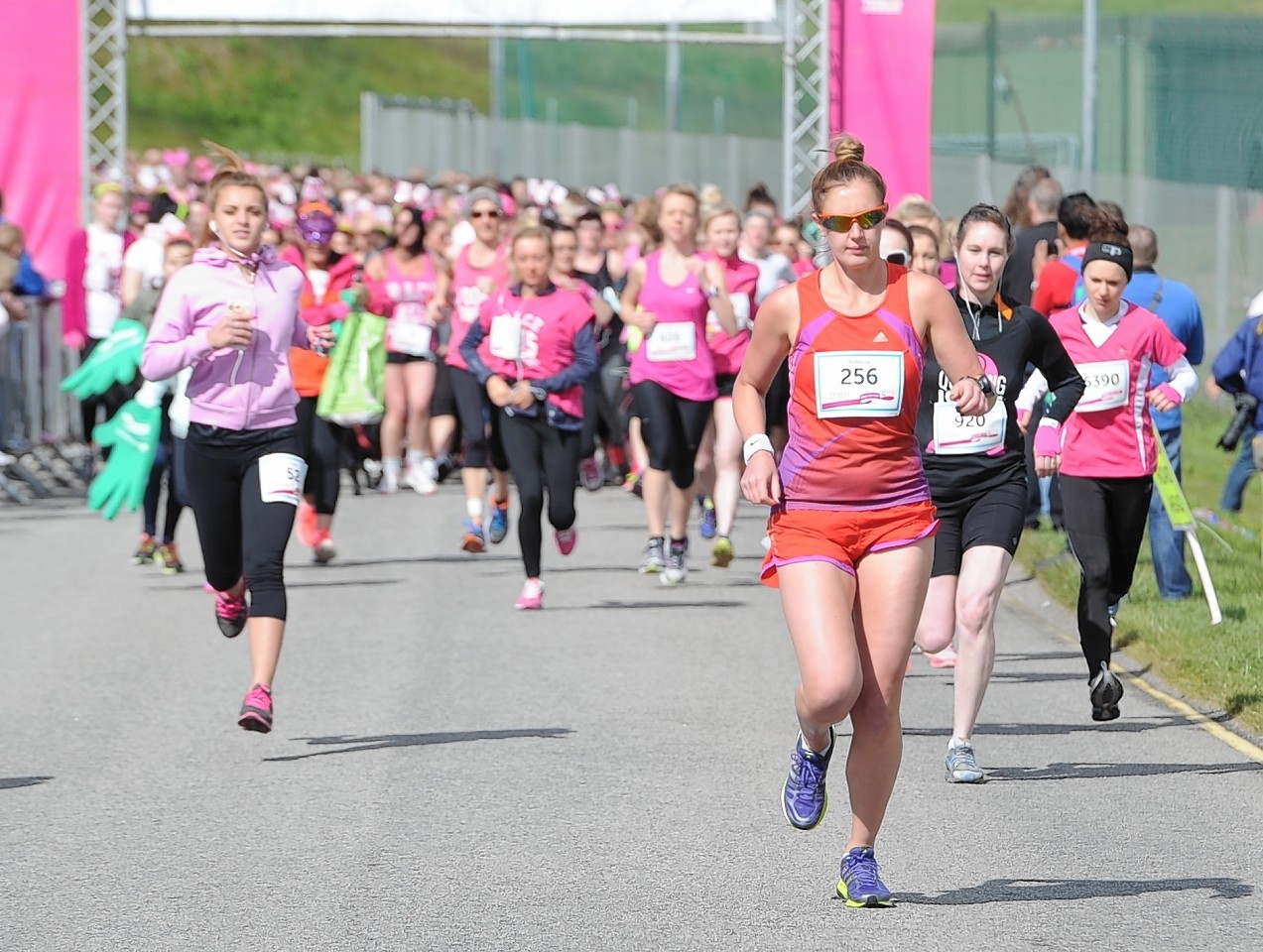 Thousands of women take part in Race for Life Aberdeen