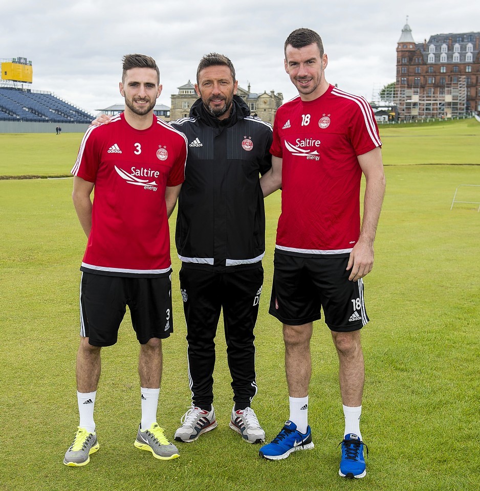 Shinnie with his new manager Derek McInnes  and fellow new signing Paul Quinn