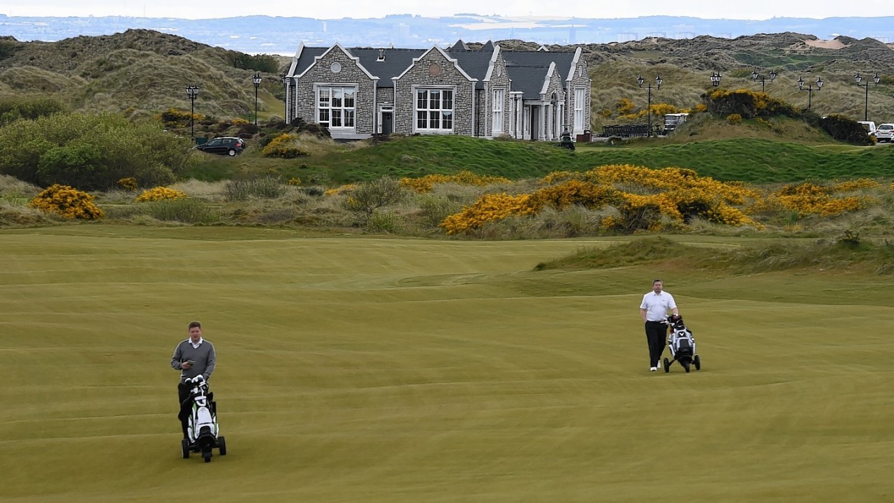 Aberdeenshire Council will not apologise over its handling of the original Trump International Golf Links planning application.