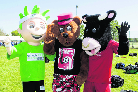 Mascots Garioch, Harlaw the Bear and Angus the Bull