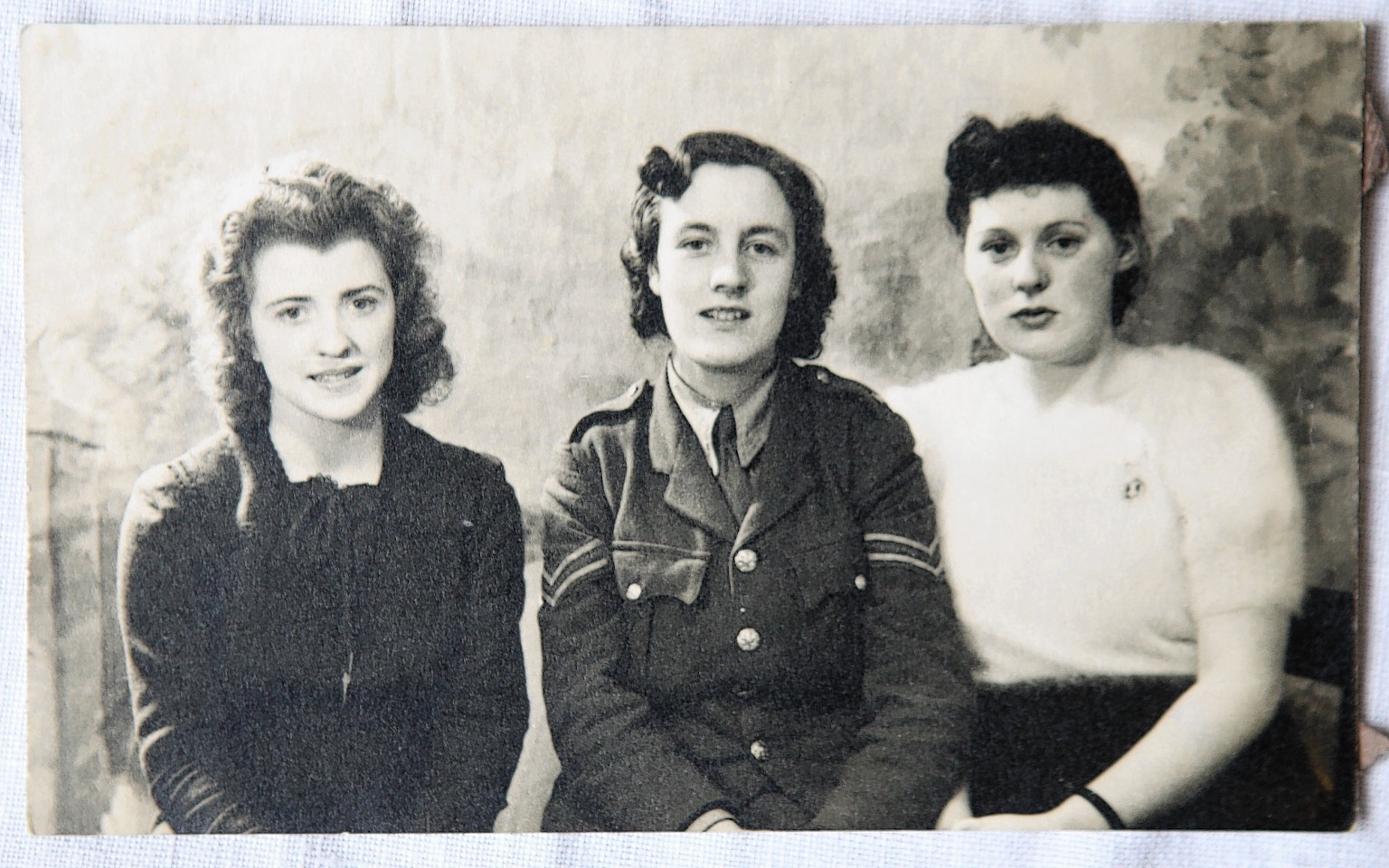 Christine Morrison (centre) with Marie Maclennan and Molly Ross, 1940.