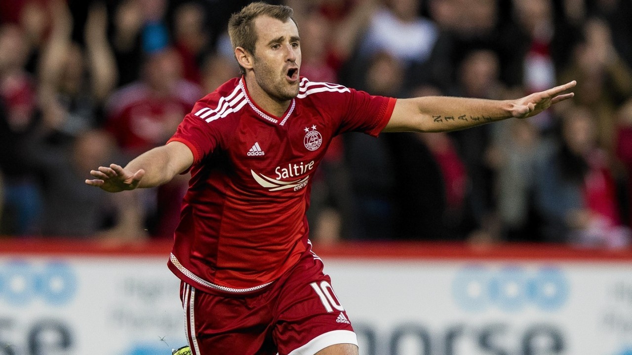 Aberdeen's Niall McGinn celebrates scoring against Croatian side Rijeka at Pittodrie in 2015's Europa League qualifying tie. Image: SNS.