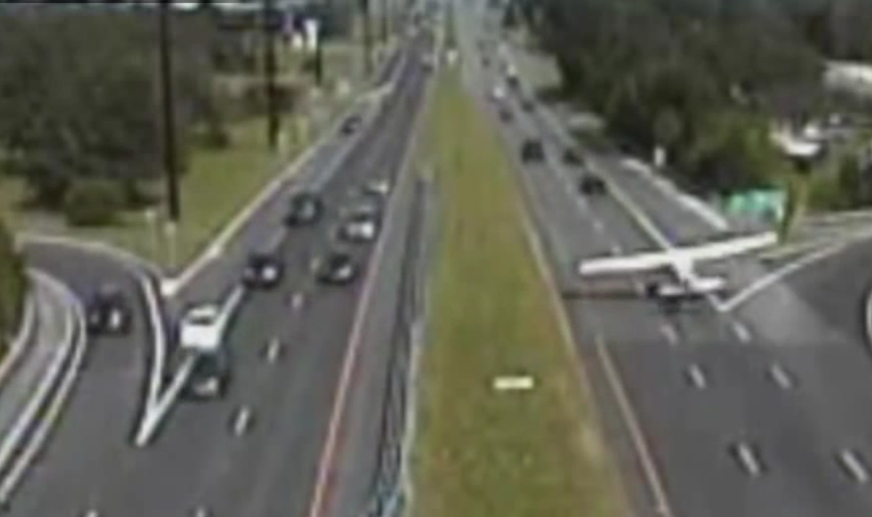 Plane makes emergency landing on dual carriageway in New Jerssey, US