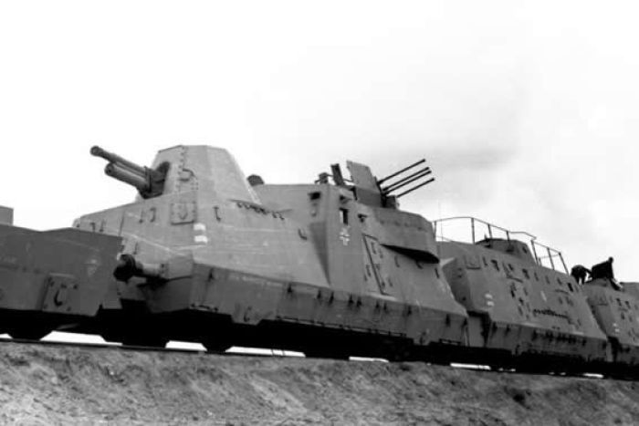 An armoured gun carriage 