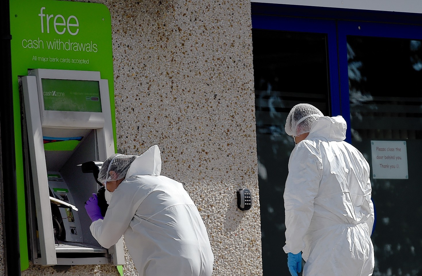 Thieves tried to break in to the Co-op and the cashline machine at Kingswells.    