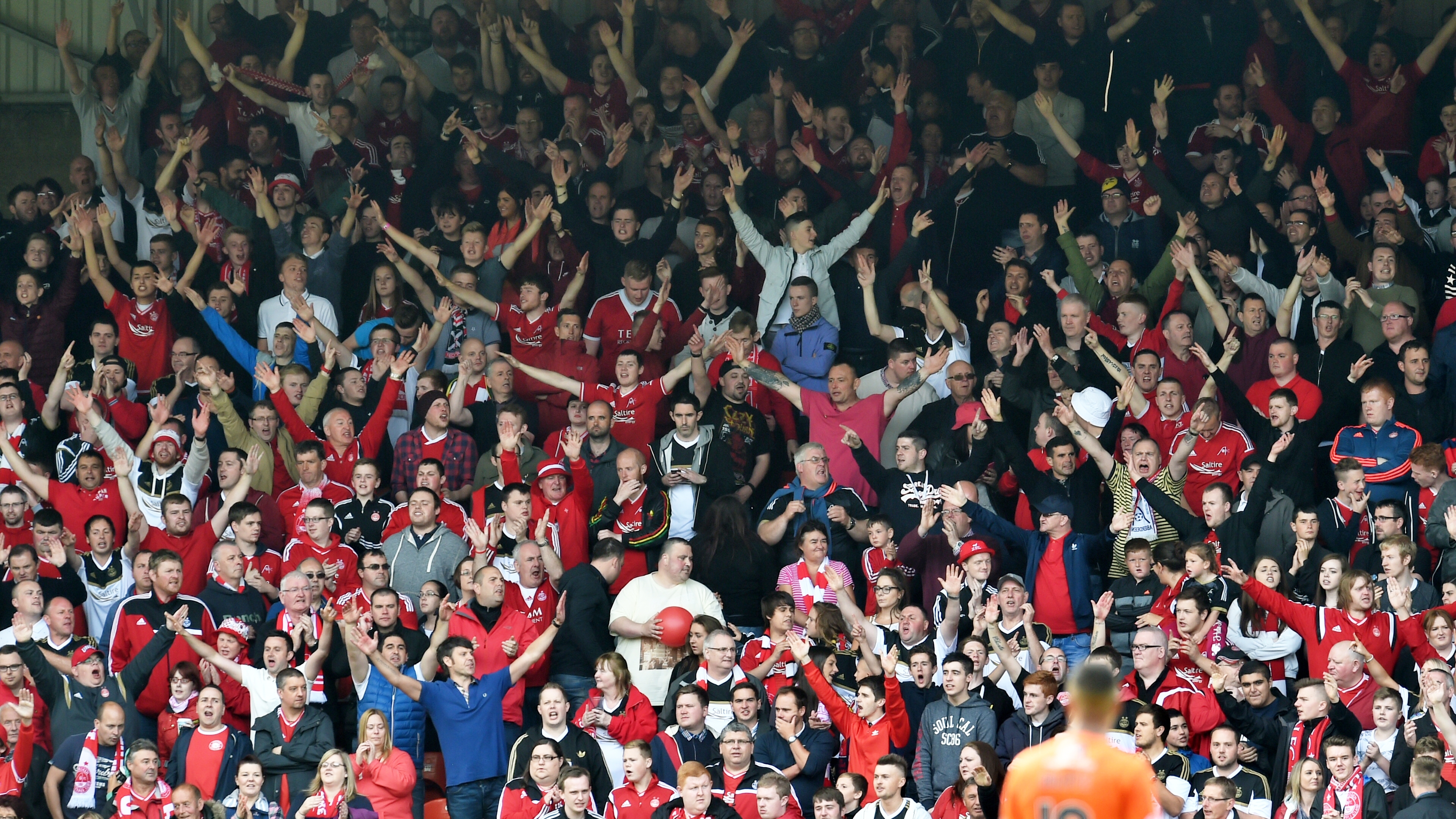 The Aberdeen supporters were in fine voice, particularly after Kenny McLean's goal