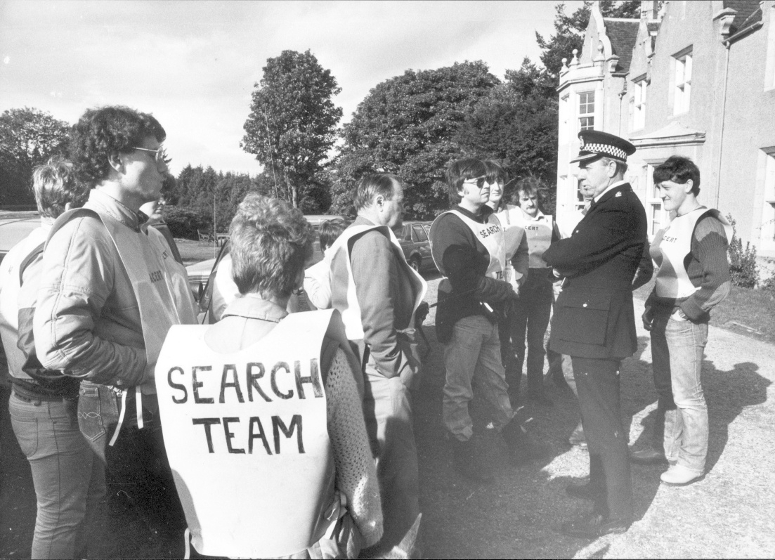 Search teams looking for evidence 