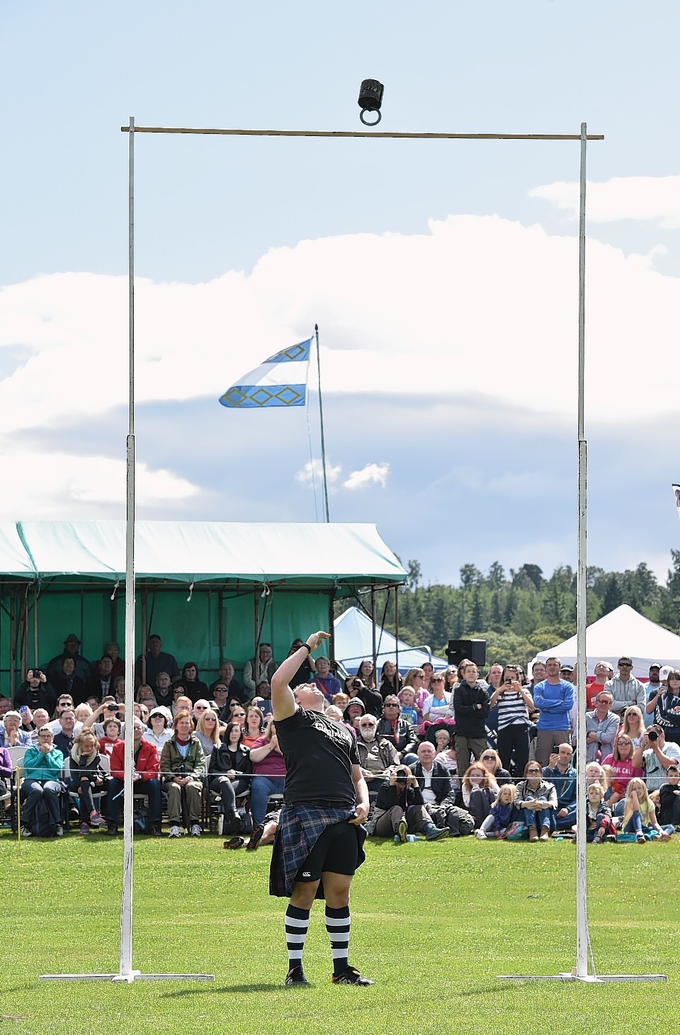 Kyle Randalls sets a new record for weight over the bar at Aboyne Highland Games