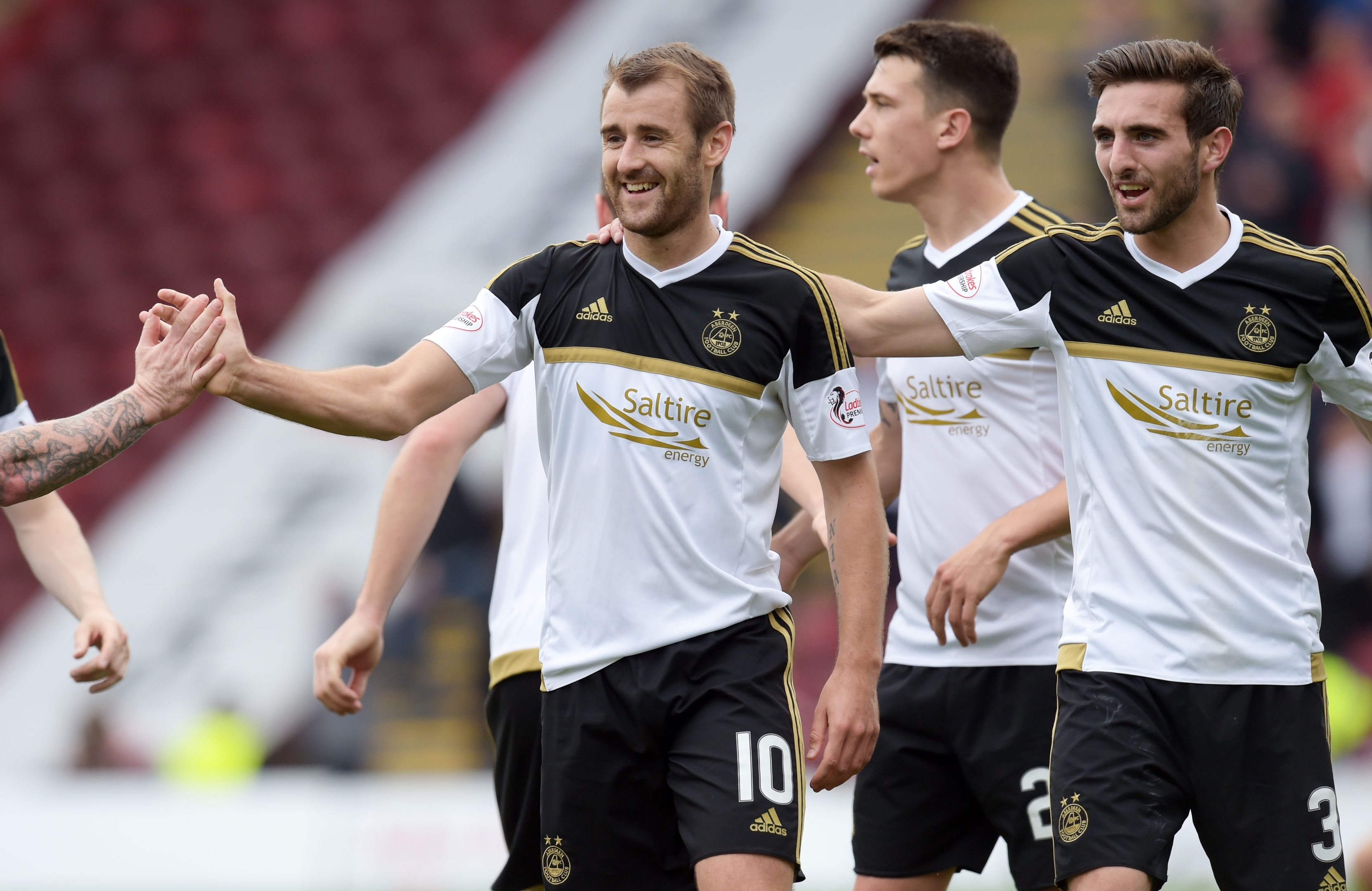 Aberdeen's Niall McGinn celebrates his equaliser