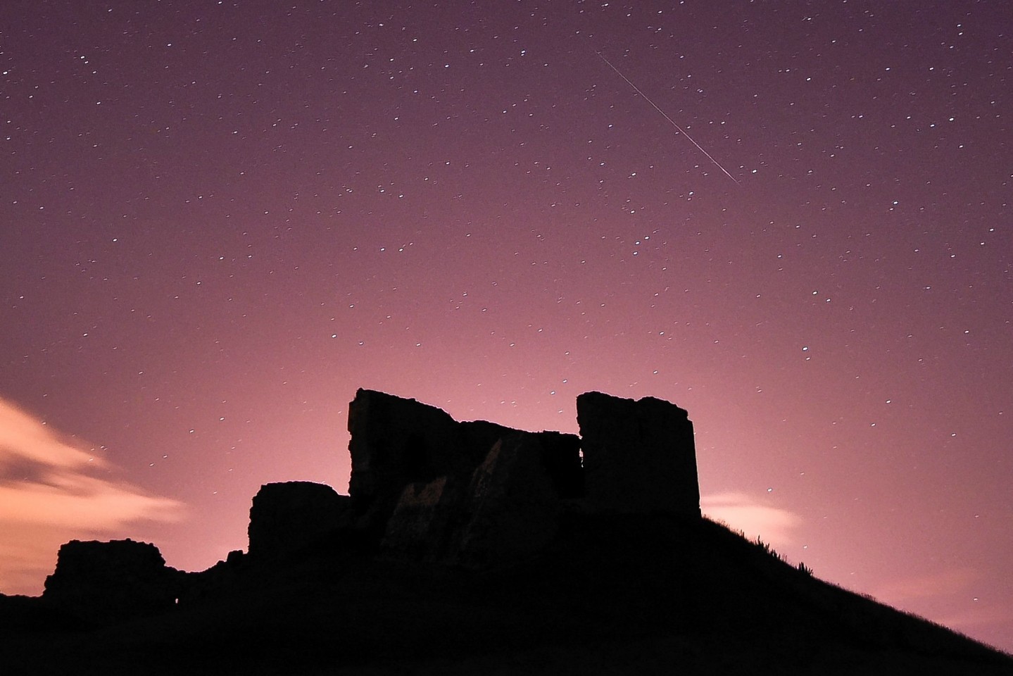 A meteor seen passing over the ruins of Duffus Castle in Moray