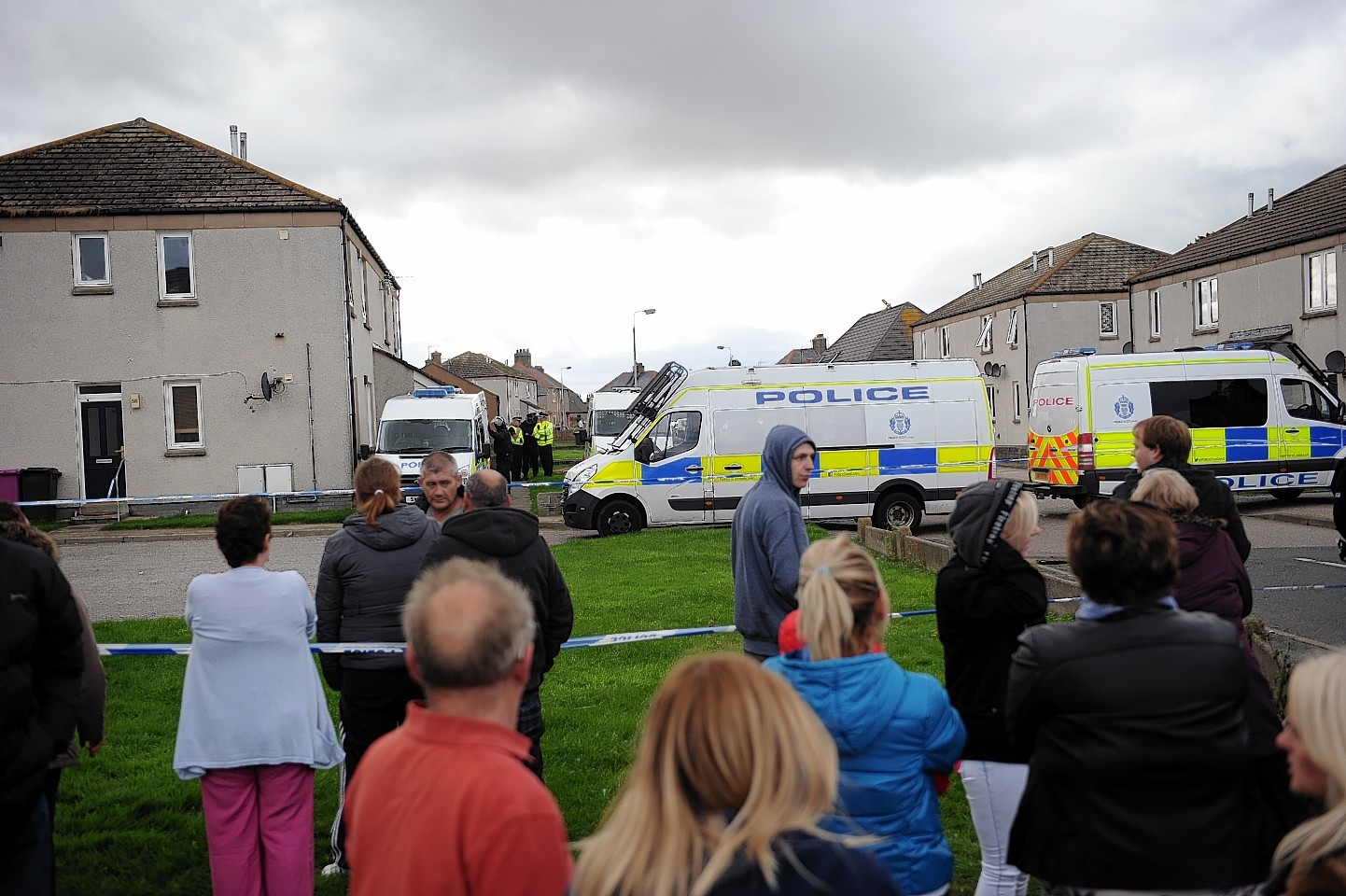 Siege at house in Wallace Avenue, Buckie, resulting in five arrests.