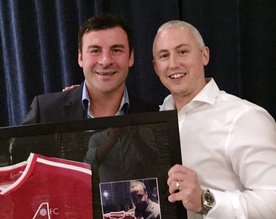 Former super-middleweight world champion "the Welsh dragon" Joe Calzaghe hosted the exclusive dinner event