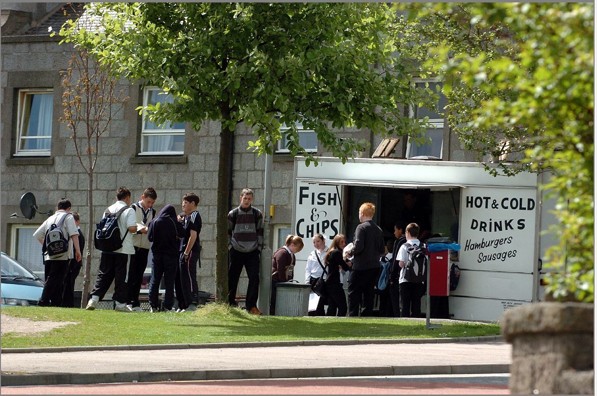 Burger vans continue to prove popular with pupils