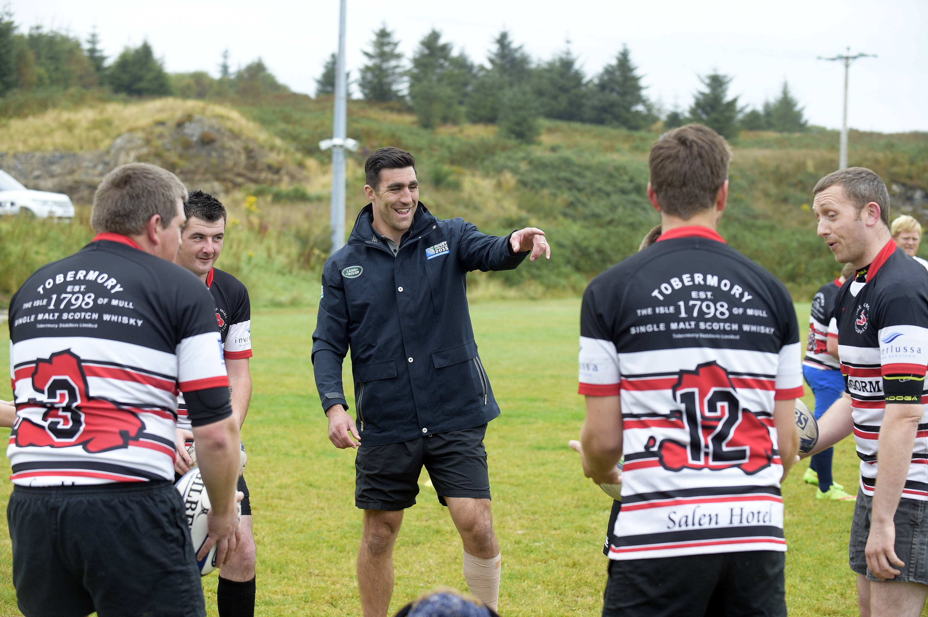 Kelly Brown takes a training session with players of Mull Rugby Club
