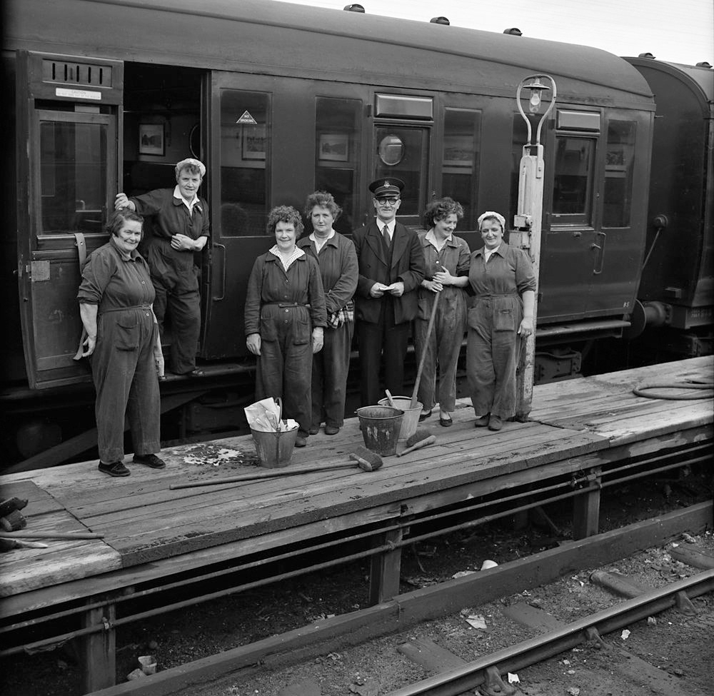 A works crew on the platform 