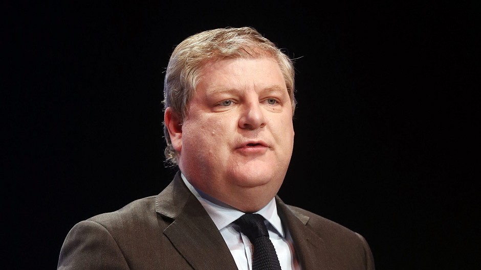 Angus Robertson said the Prime Minister had not learned lessons from previous military interventions