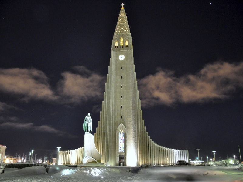 SB- Iceland-Church of Hallgrímur