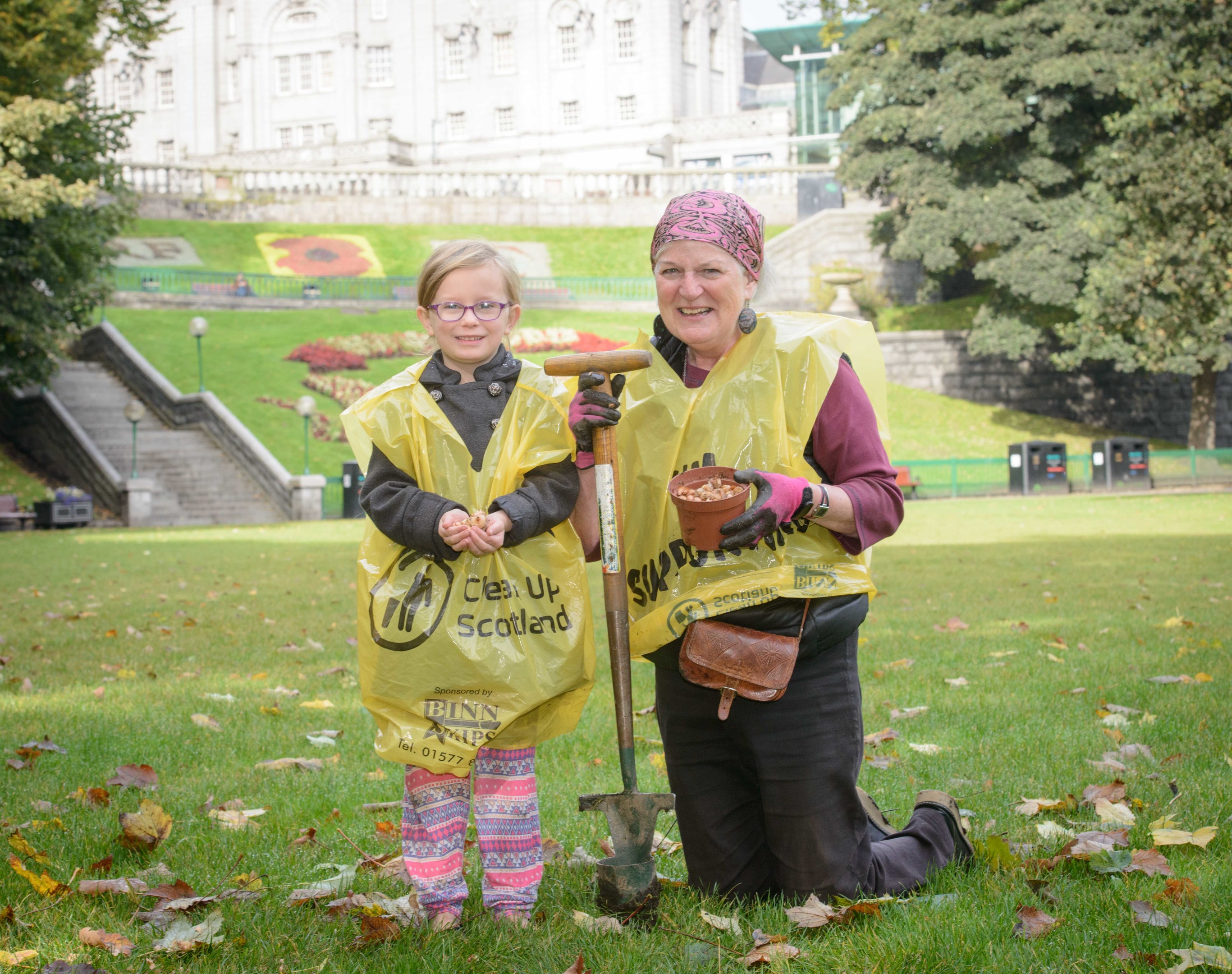 Green-fingered volunteers helped plant around 50,000 bulbs at Union Terrace Gardens