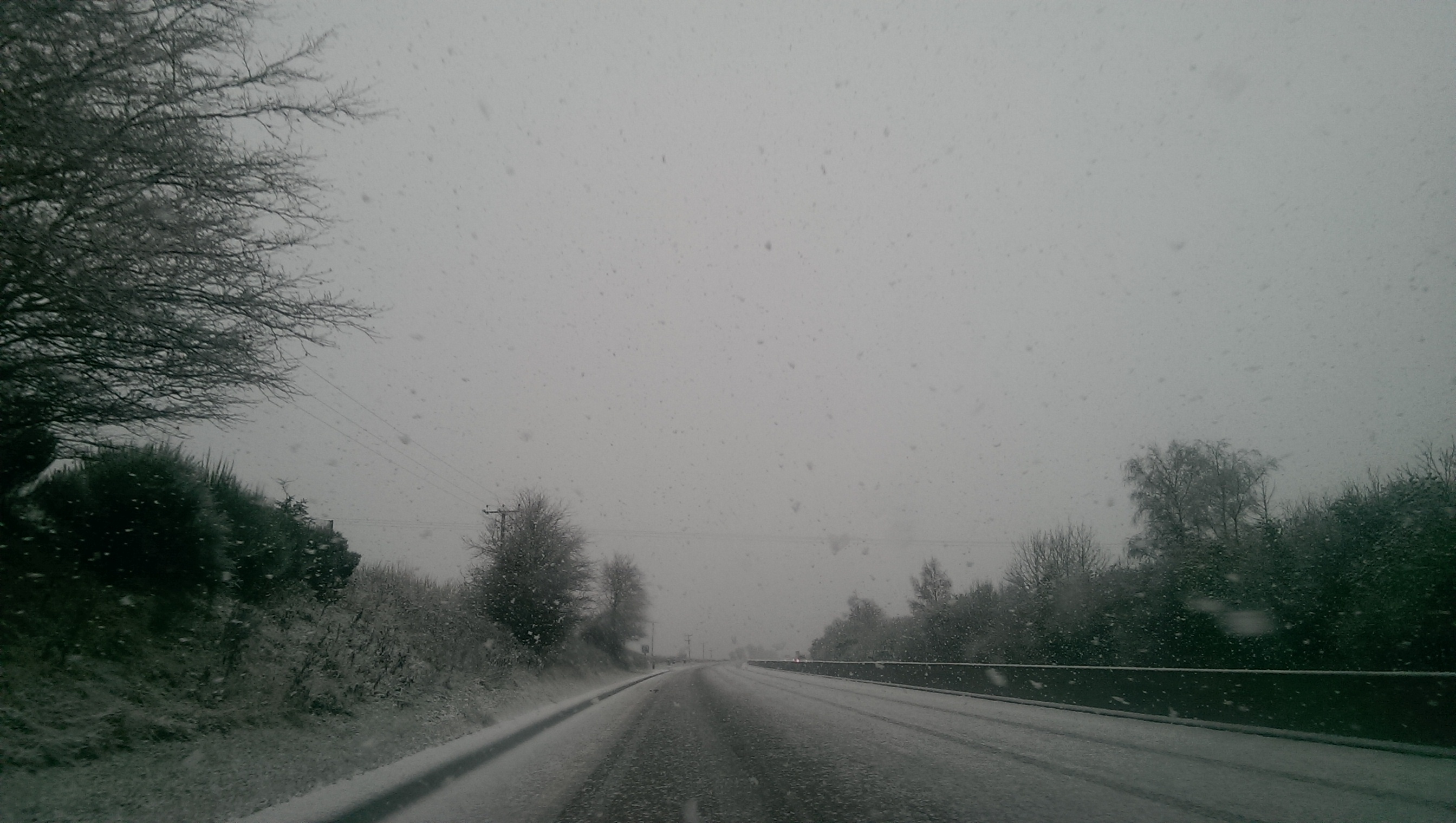 Snow falling on the A90