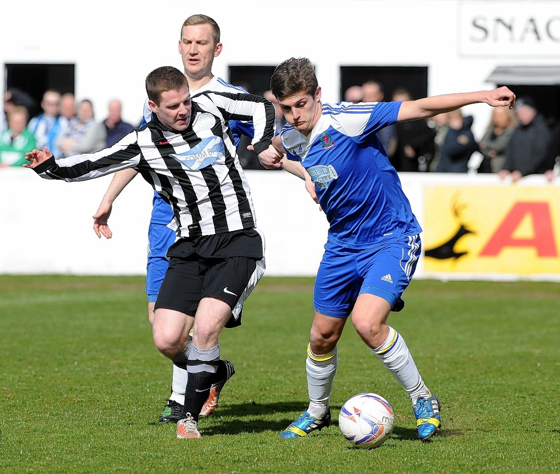 David Allan in action for Cove Rangers