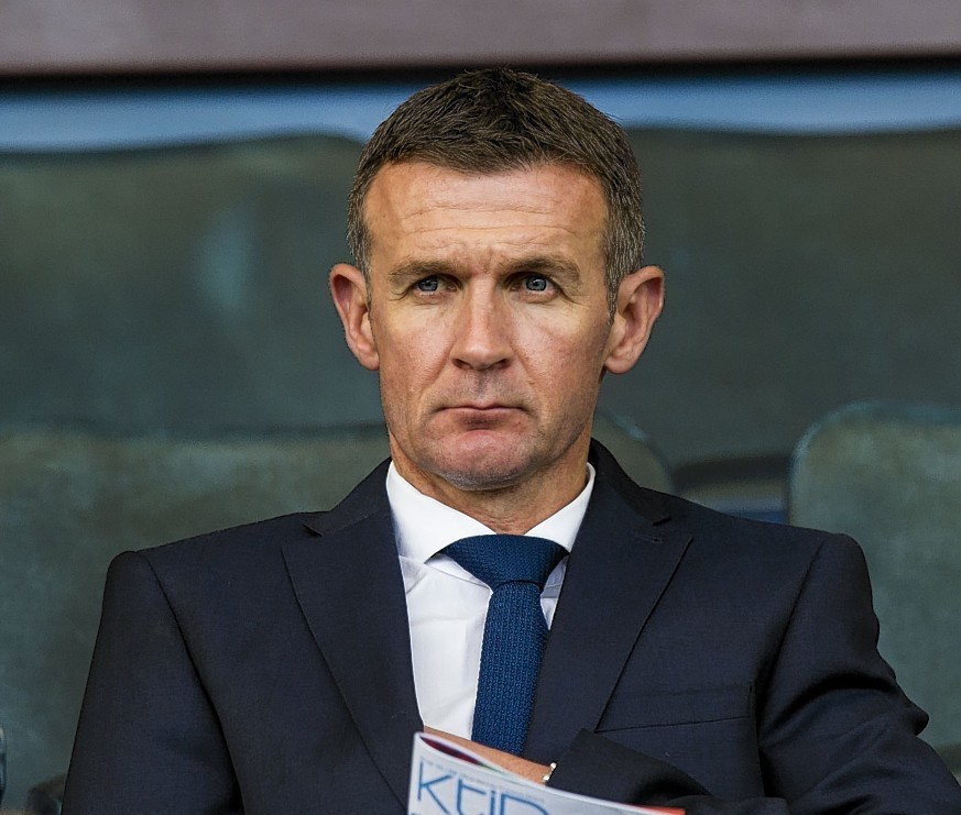 Jim McIntyre's side will move above Hamilton with a win at New Douglas Park.