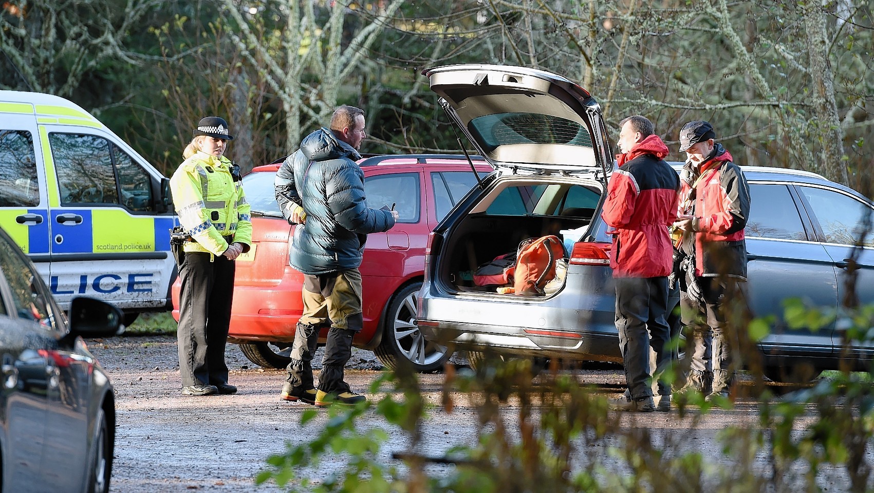 Search teams look for missing woman Margaret Mackenzie