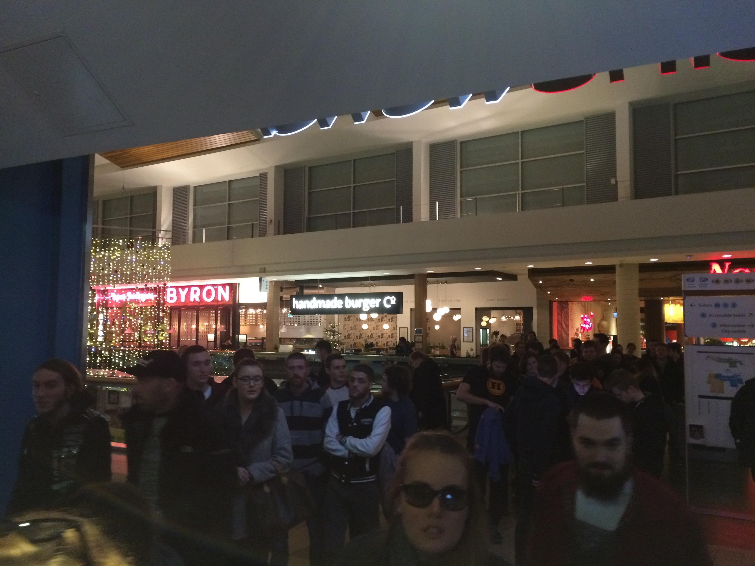 Midnight screenings of Star Wars: The Force Awakens in Aberdeen's Union Square