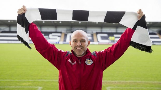 Alex Rae replaced Ian Murray as St Mirren boss and has convinced Rocco Quinn to join him in Paisley
