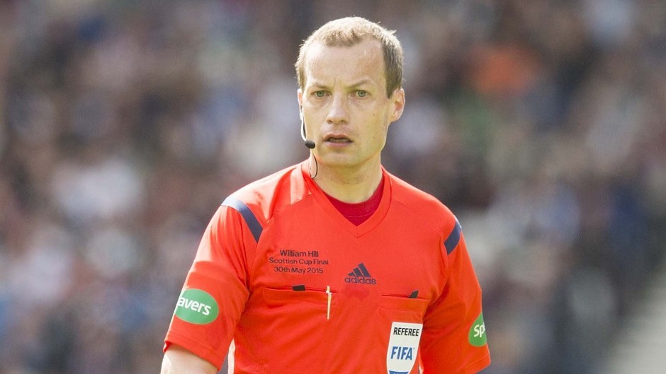 Referee Willie Collum