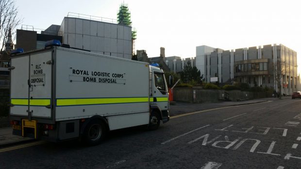 Bomb disposal unit