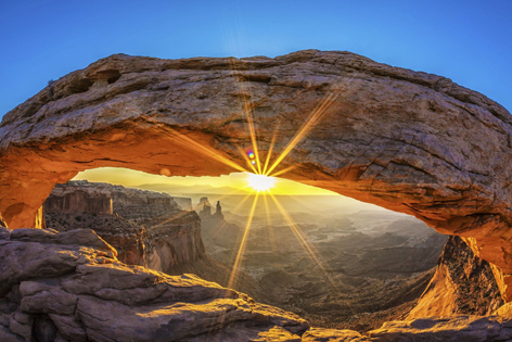 The stunning Mesa Arch landform in Utah’s Canyonlands