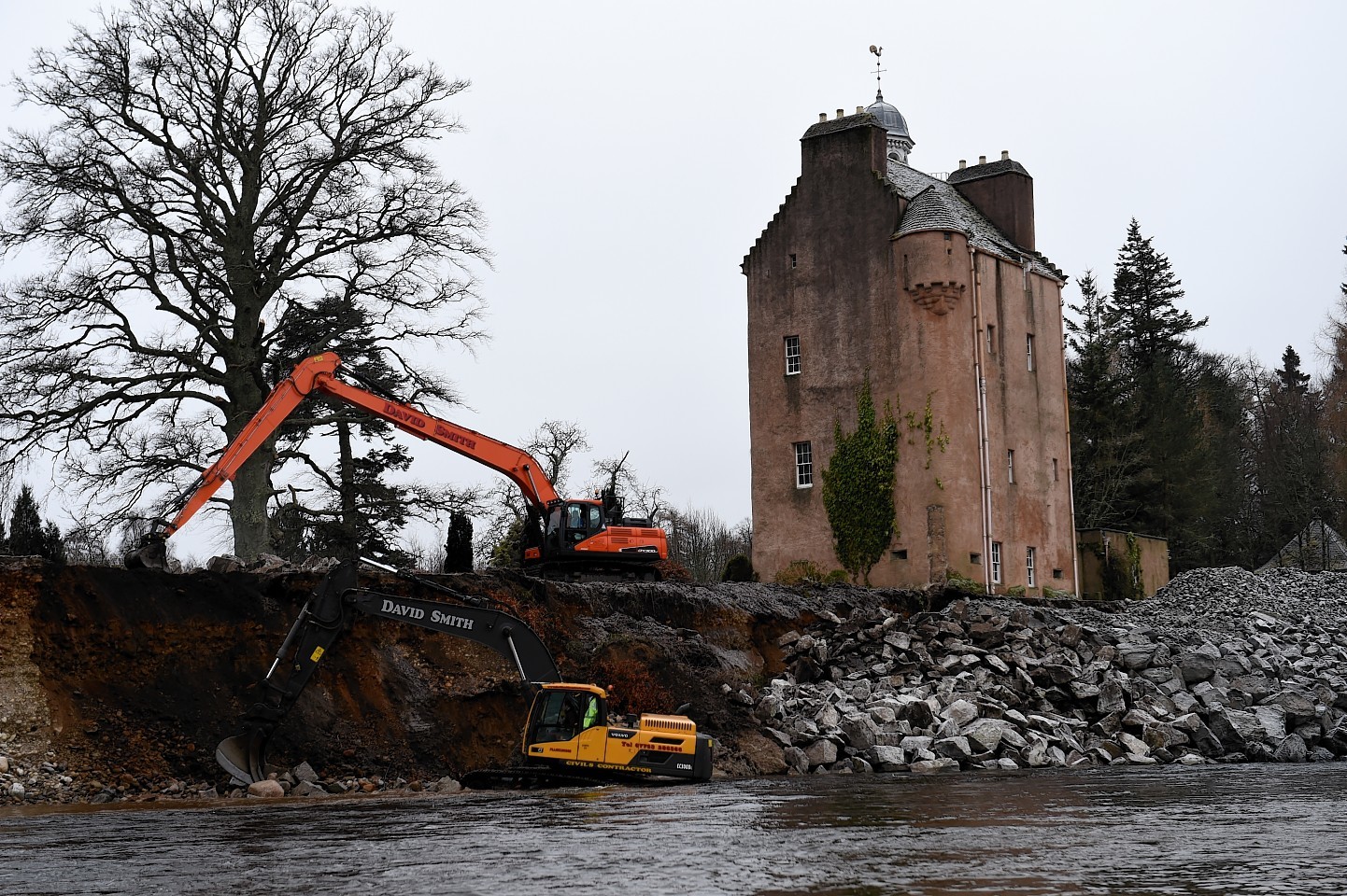 VIDEO Time lapse footage shows heroic effort that saved Abergeldie